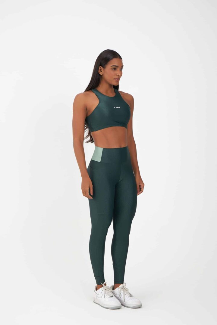 CONJUNTO LEGGING LIA VERDE + TOP HELENA VERDE MILITAR CANELADO