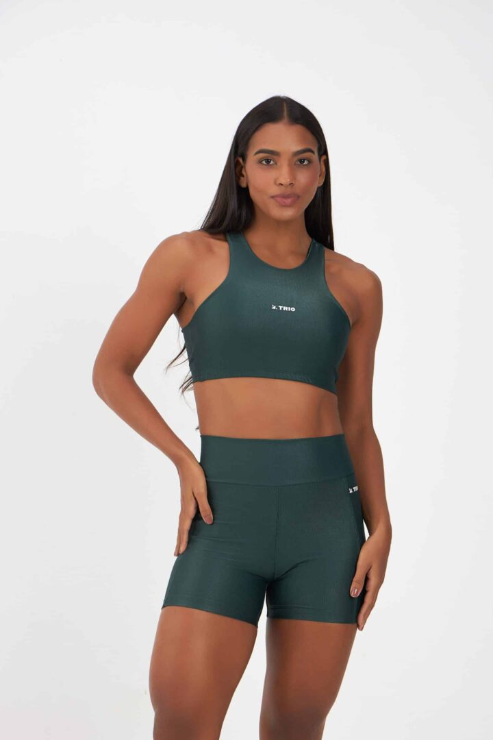 CONJUNTO SHORT NINA VERDE + TOP HELENA VERDE MILITAR CANELADO