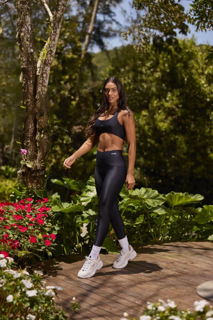 CONJUNTO TOP BIA + LEGGING LUIZA PRETA CANELADA