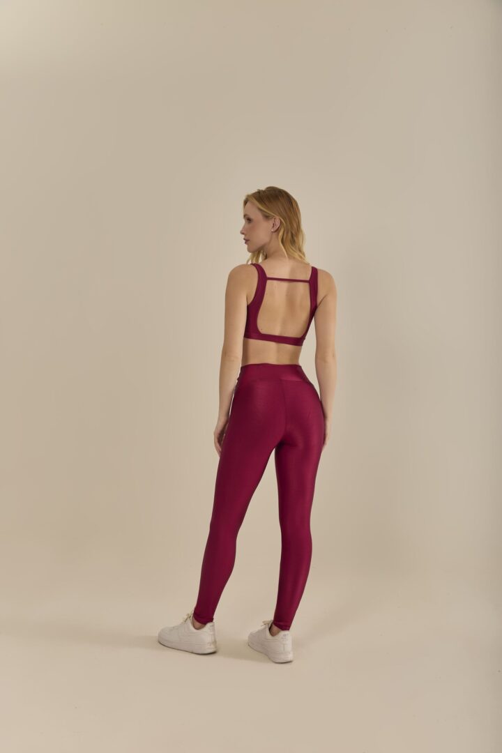 Alternative view of TOP NARA CARMIM CANELADO