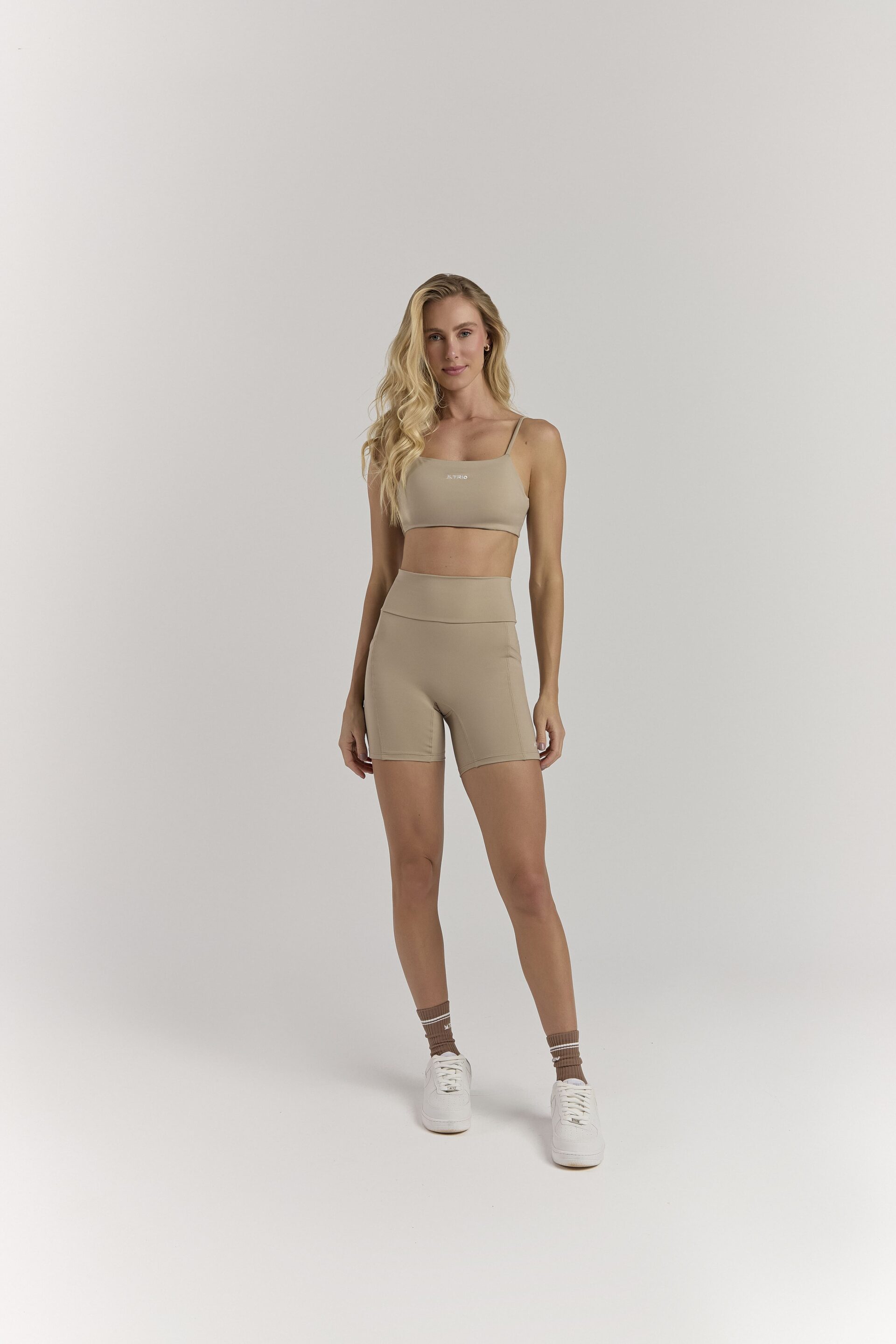 SHORT VALENTINA BEGE - Image 3