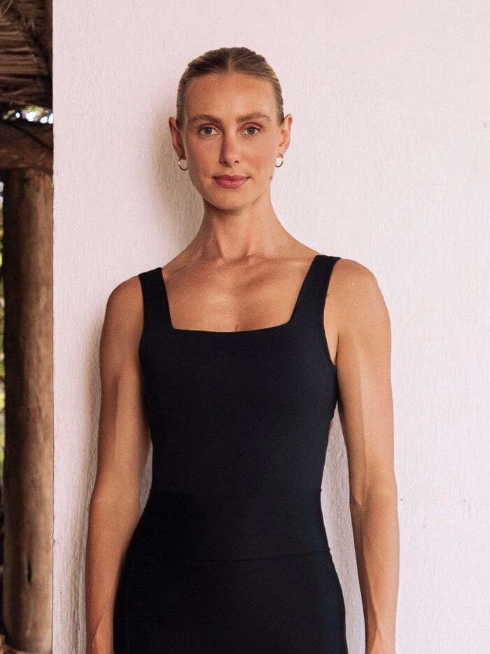 CAMISETA ESTER PRETA EV