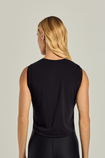 Alternative view of CROPPED FLORA PRETA