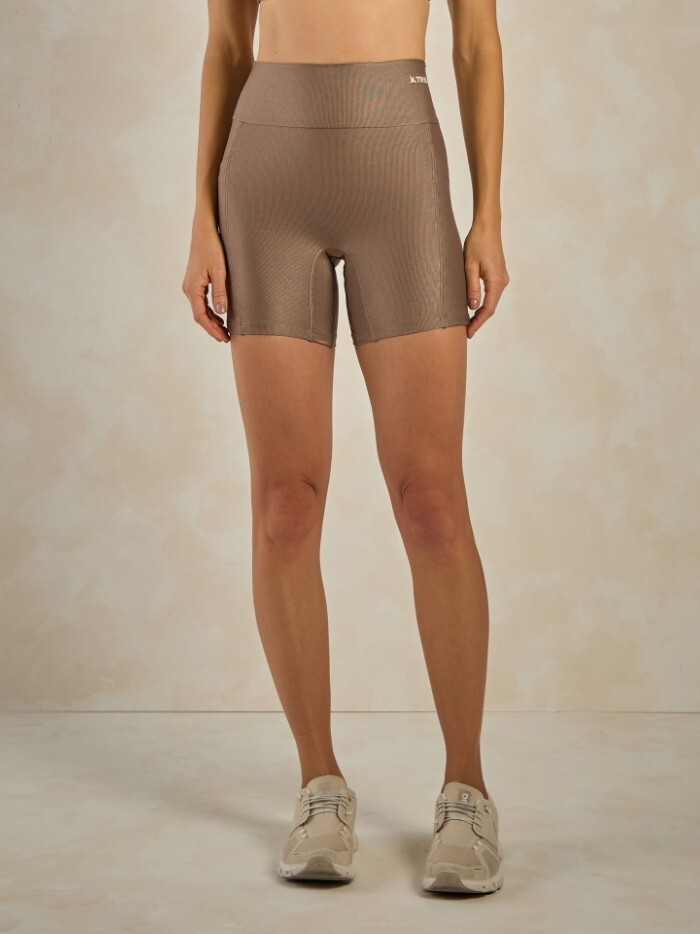 SHORT ISADORA CASTANHO CANELADO