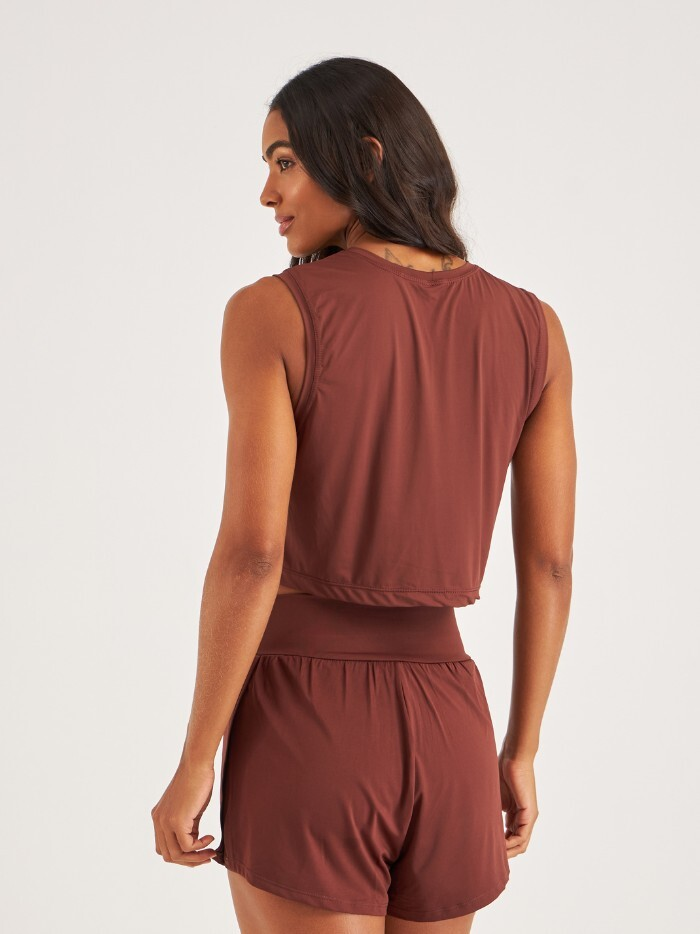 Alternative view of CROPPED NINA MARROM COURO