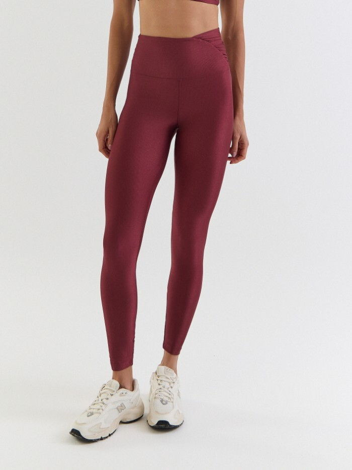 LEGGING ISIS VINHO CANELADO