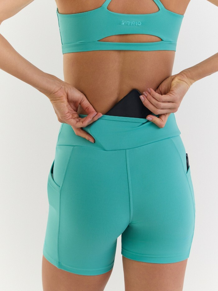 Alternative view of SHORT ISADORA TIFFANY